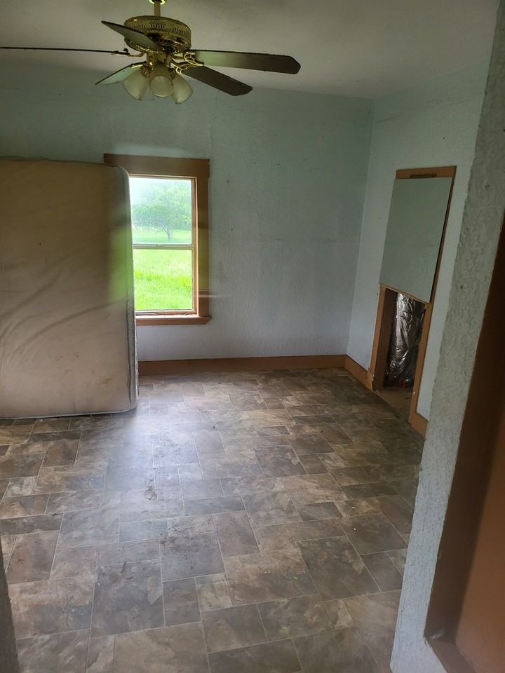 403 5th St #HOME - Photo 3 of 5