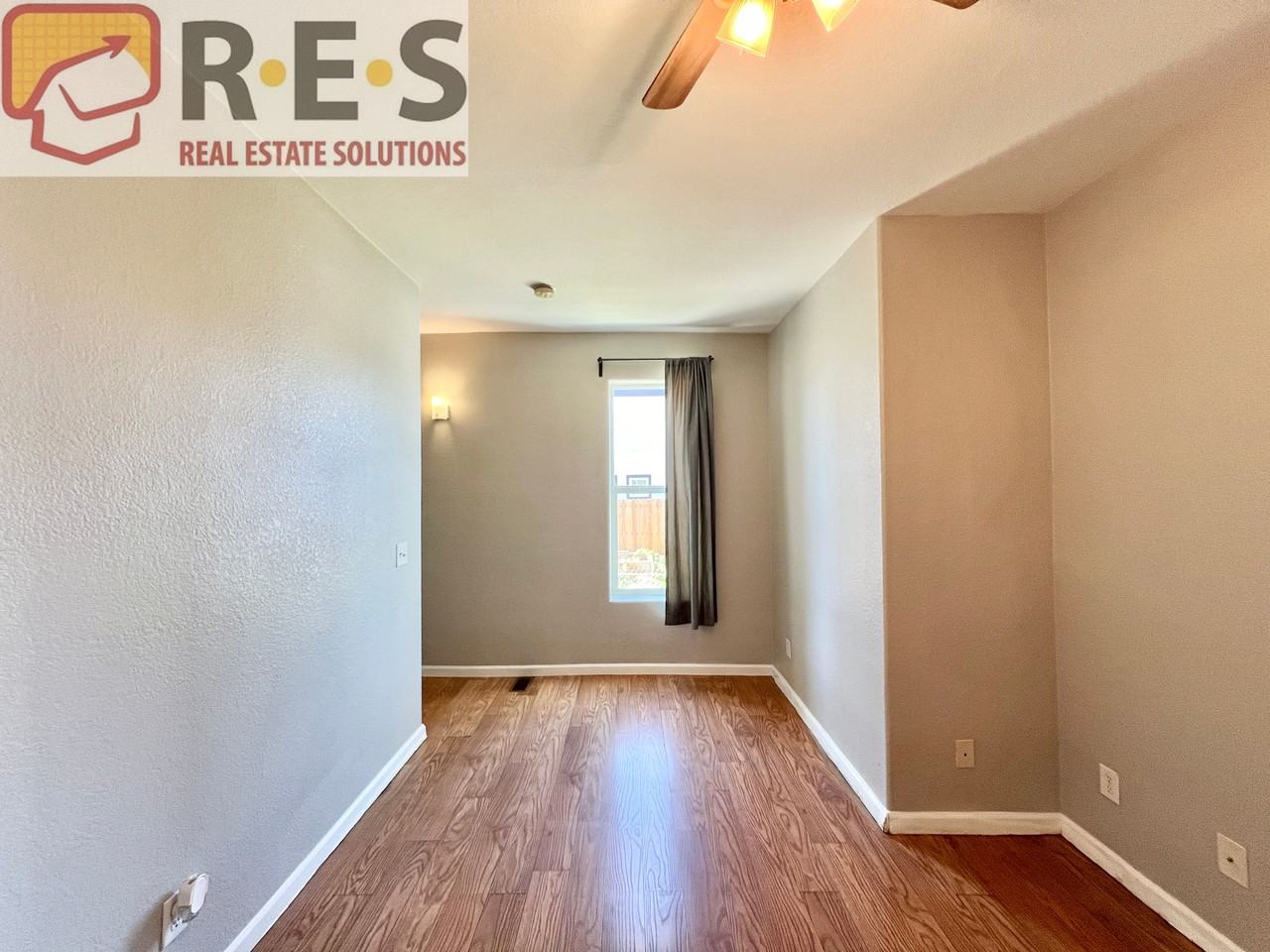 4420 Pennsylvania St - Photo 4 of 16