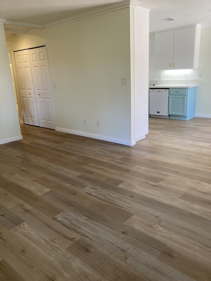 587 Riley Ln - Photo 6 of 15
