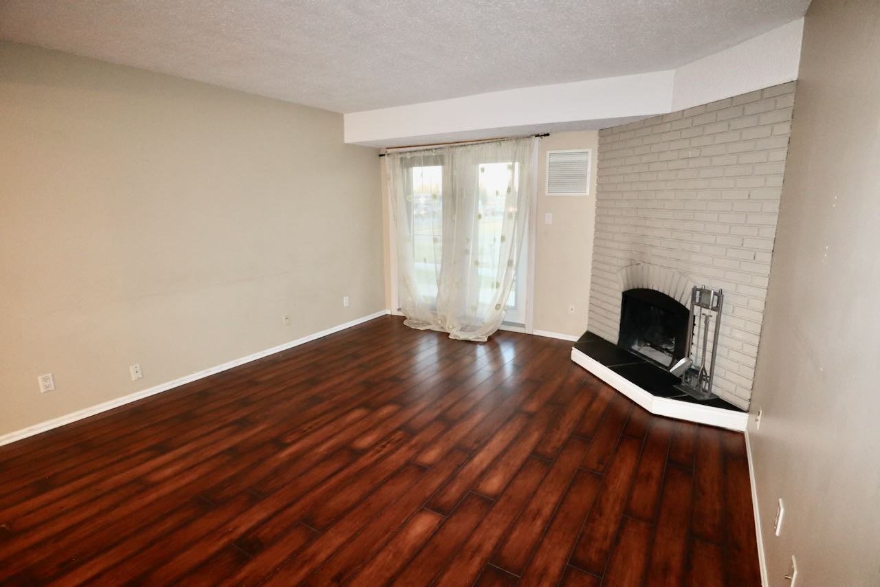 10500 29 Ave Nw - Photo 2 of 18
