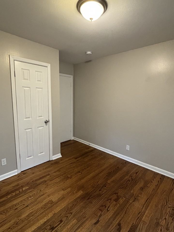 4817 Greenfield Dr - Photo 5 of 10