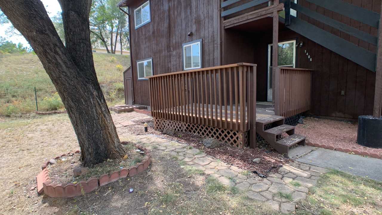 1406 Race St - Photo 3 of 16