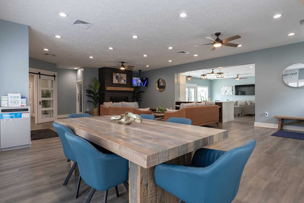 Hickory Woods - Photo 7 of 29