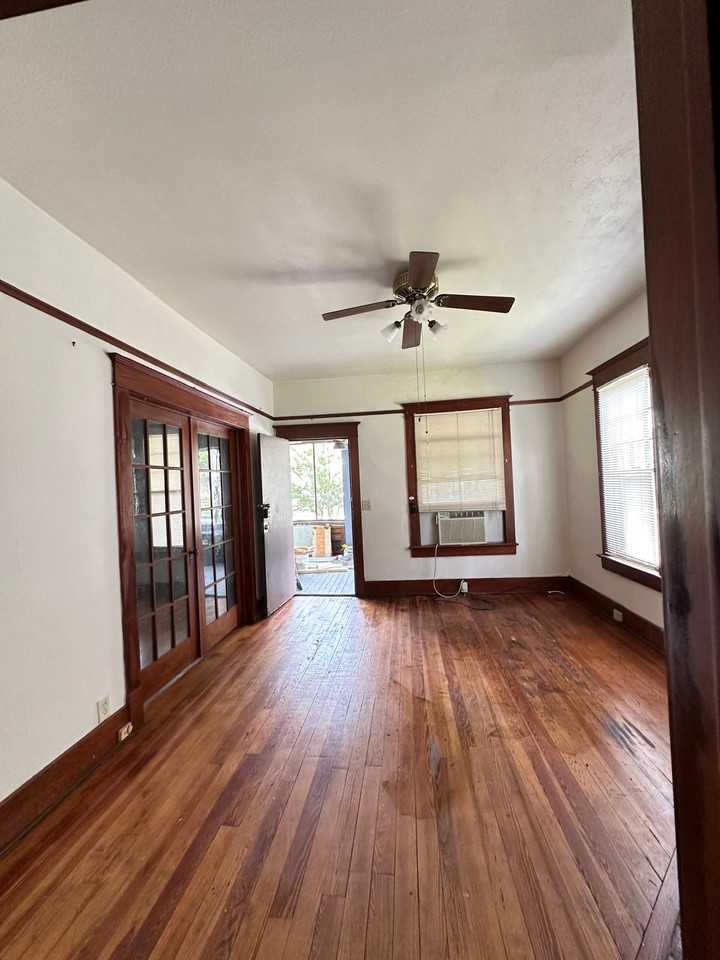 118 S 3rd St #202 - Photo 4 of 7