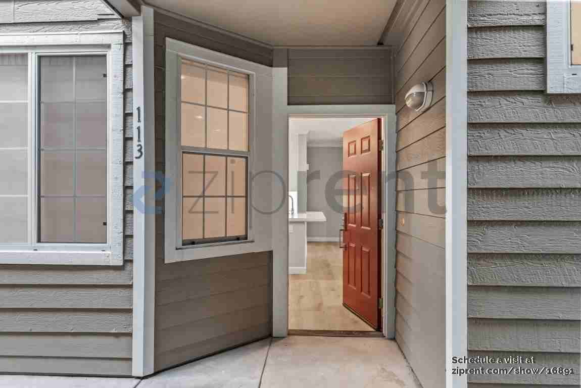 250 Santa Fe Ter #113