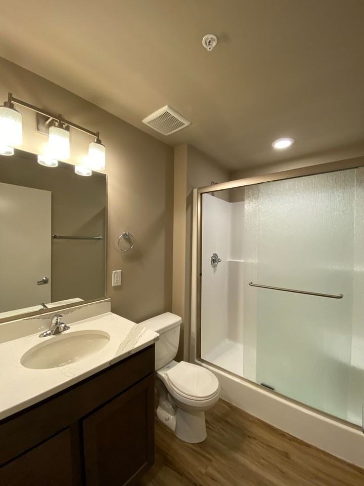 NICO - Photo 7 of 32