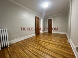 featured image of 962 Monroe Ave