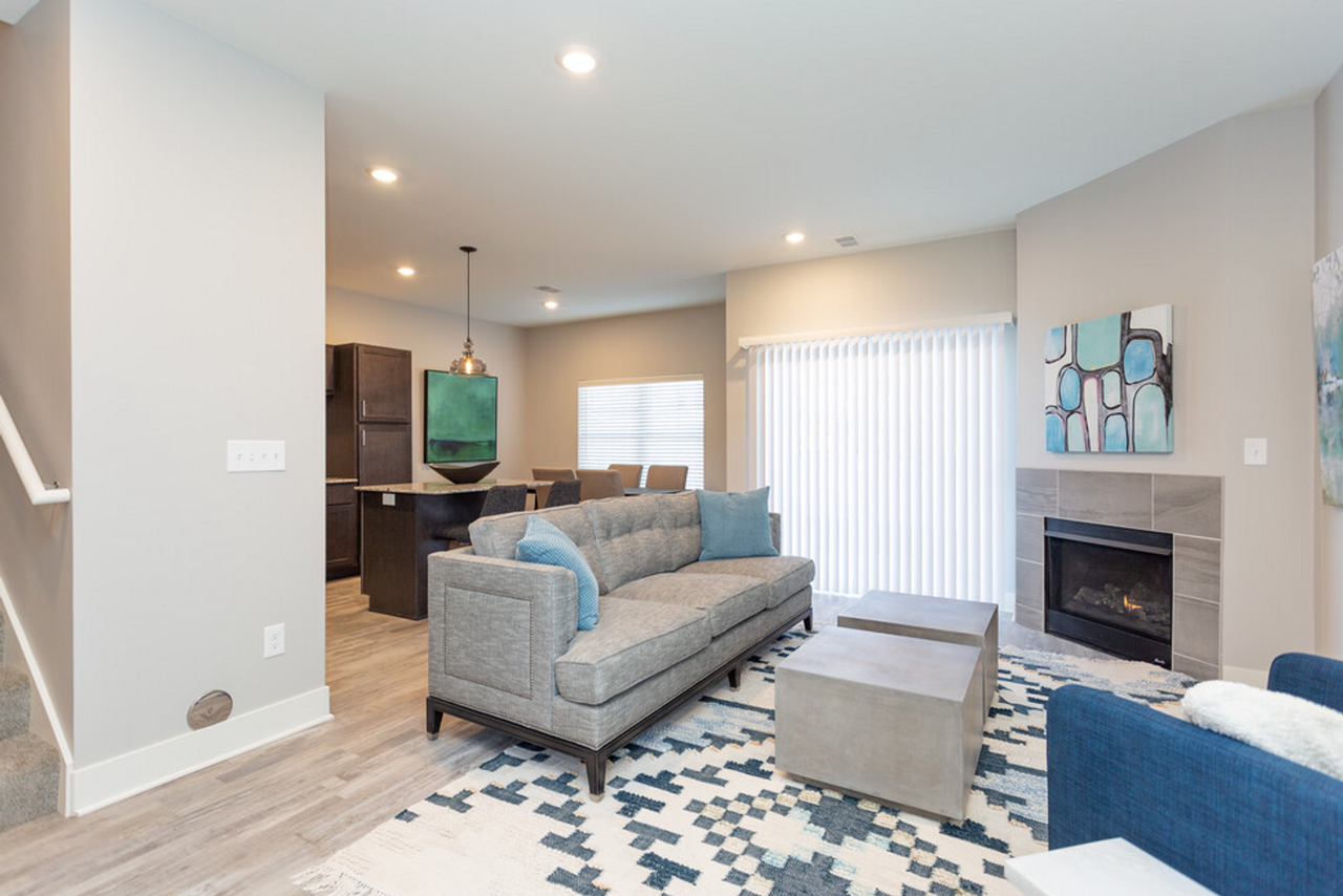 2233 Michigan St NE - Photo 5 of 50