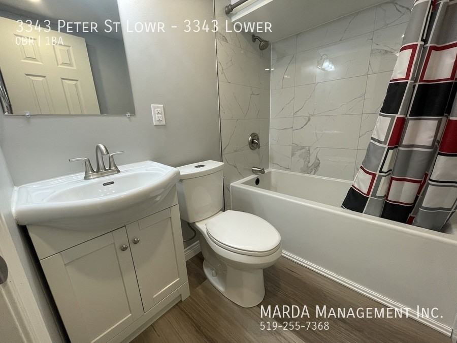 3343 Peter Street #3343LOWER - Photo 5 of 9