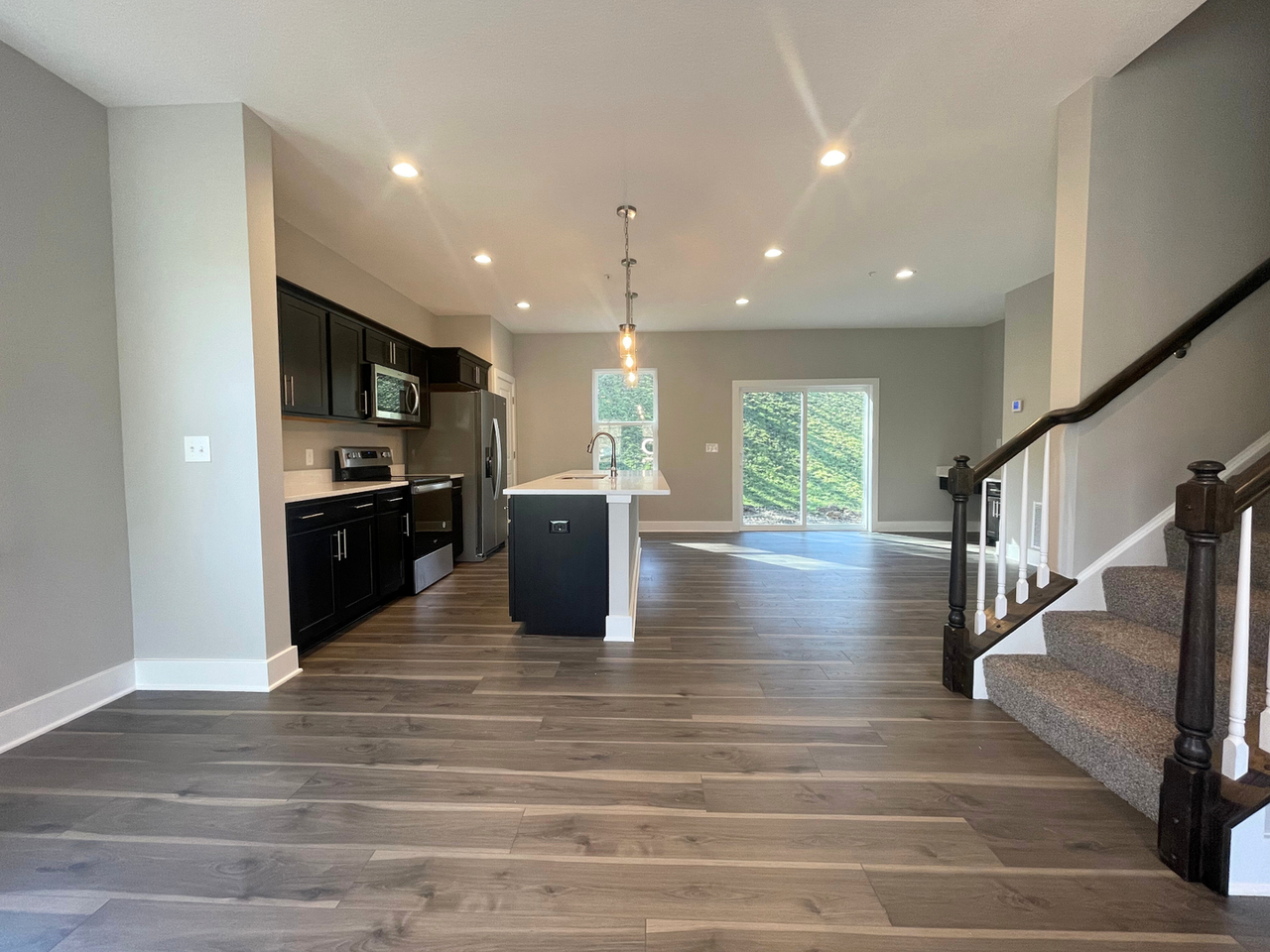 3004 Stefano Dr - Photo 3 of 27