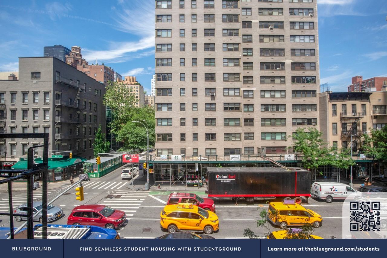 403 East 69th Street - Photo 7 of 27