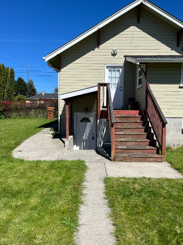 1708 S Durango St #B - Photo 3 of 17