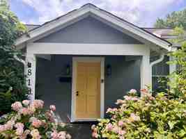 featured image of 810 Stonehenge Ave