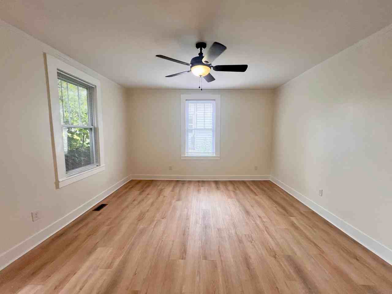 810 Stonehenge Ave - Photo 6 of 28