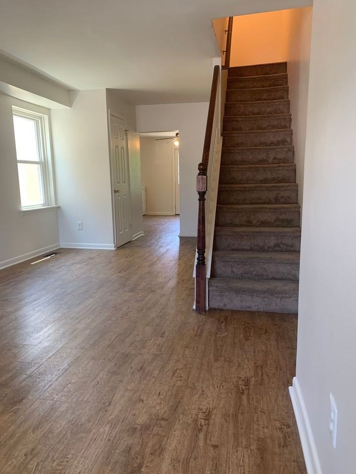 800-818 Main St - Photo 2 of 20