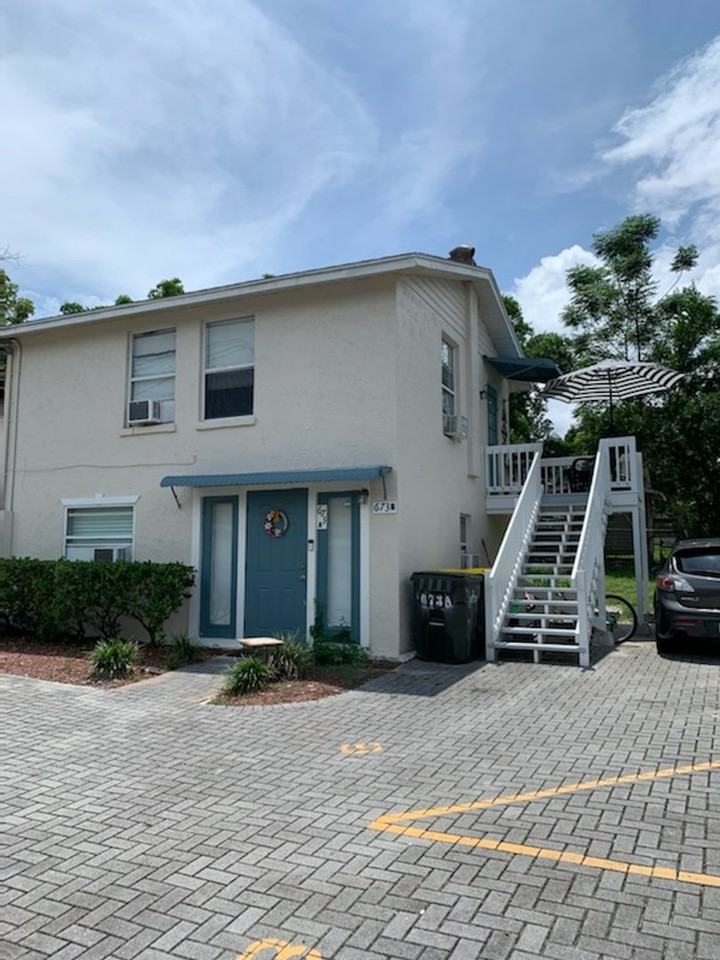 669 W Osceola St #A - Photo 6 of 6