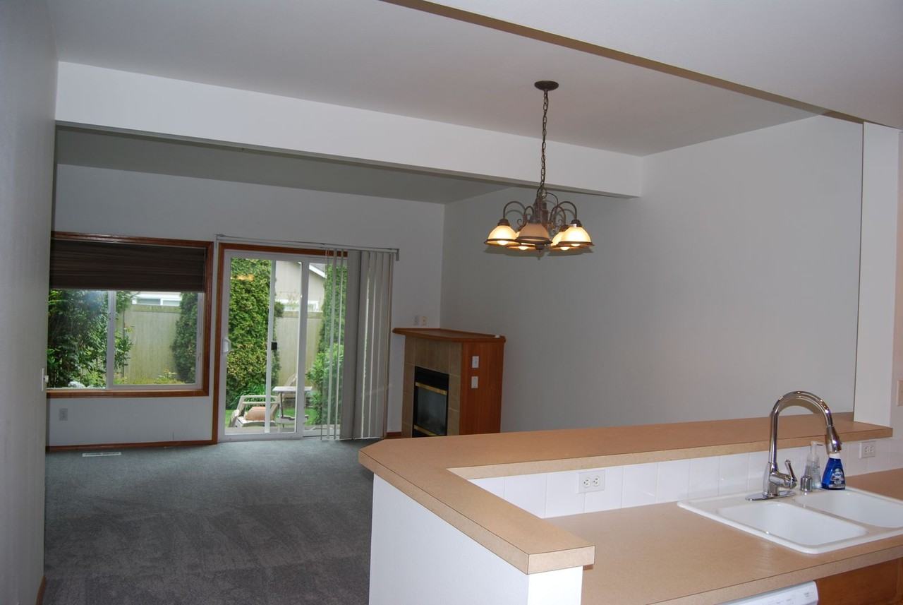 418 17th St Se #6C - Photo 7 of 23