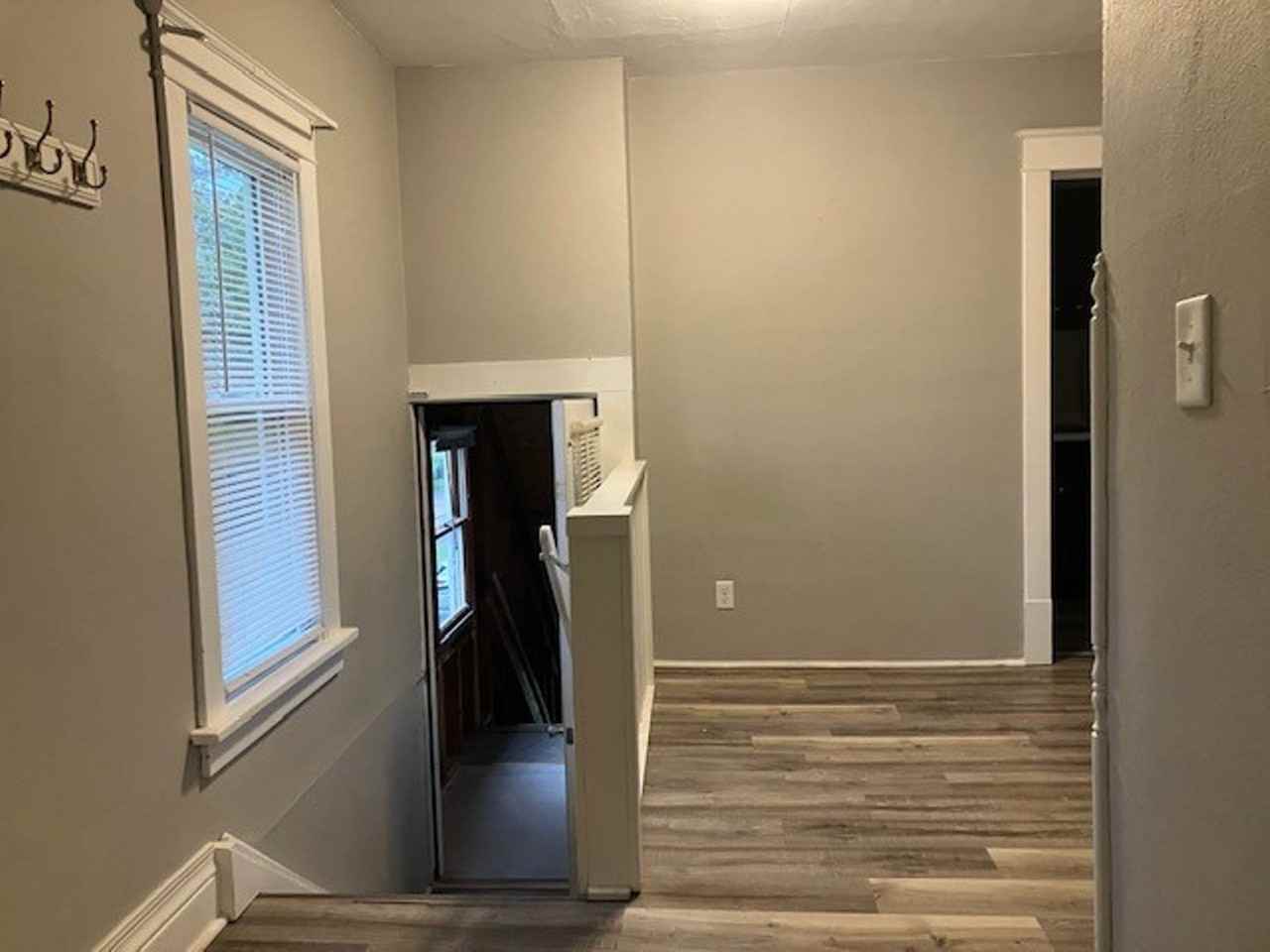 204 E Beloit St - Photo 3 of 15