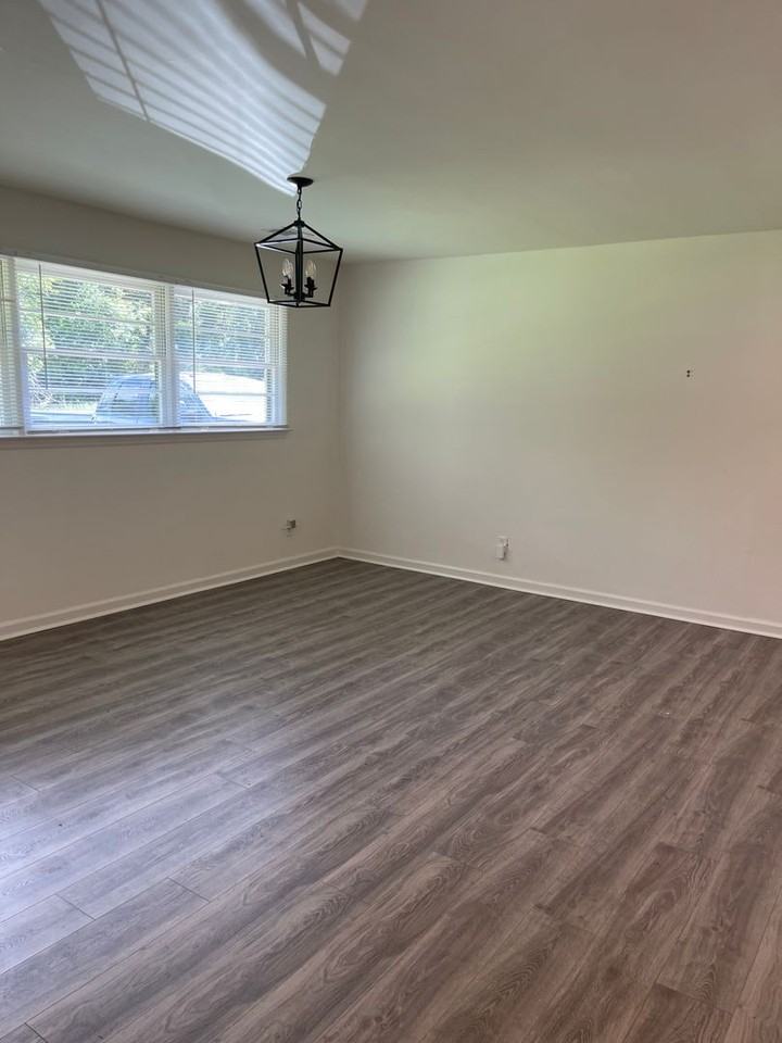 625 Stuart St - Photo 2 of 27