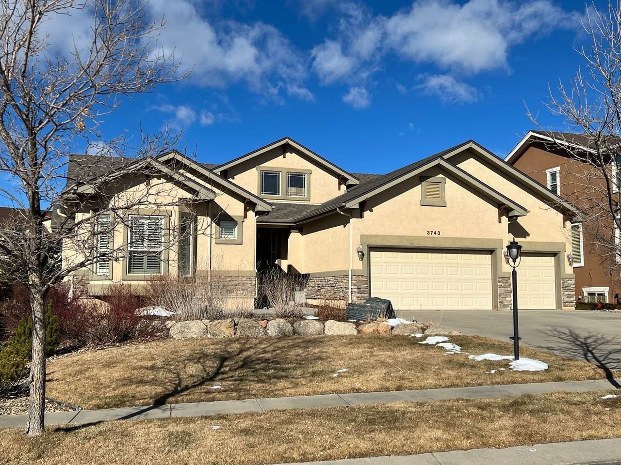 3743 Oak Meadow Dr - Photo 2 of 33