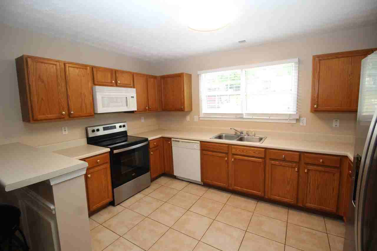 4393 English Loop - Photo 3 of 19