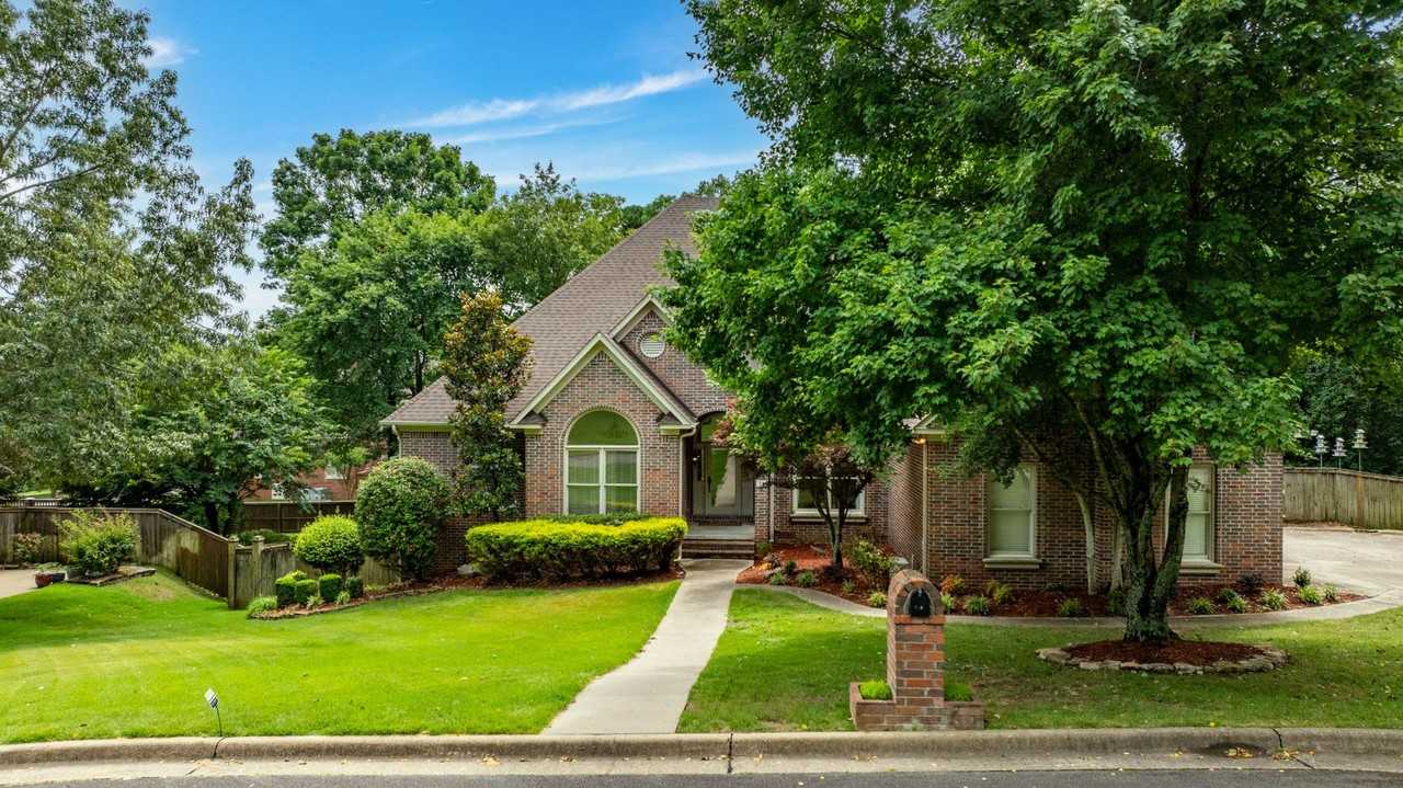 14 Piney Ln - Photo 3 of 50