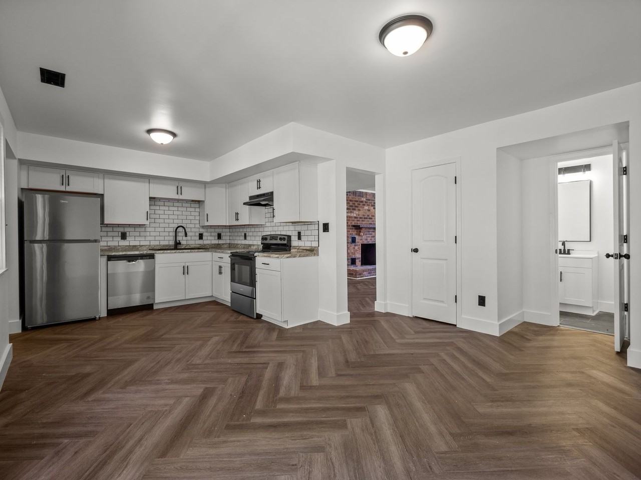 635 Myrtlewood Cir - Photo 6 of 20