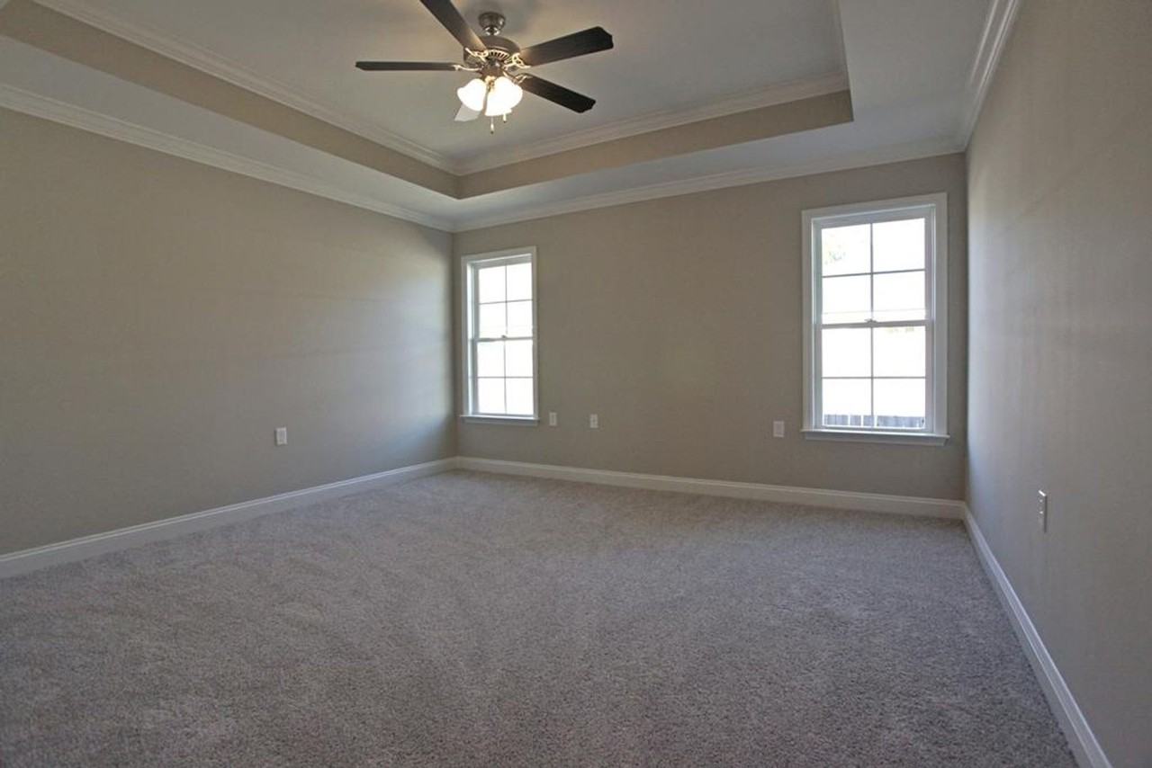 4304 Summer Hill Pl - Photo 3 of 11