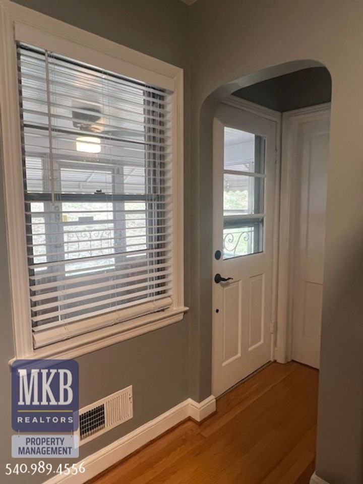 6099 Franklin Rd - Photo 7 of 34