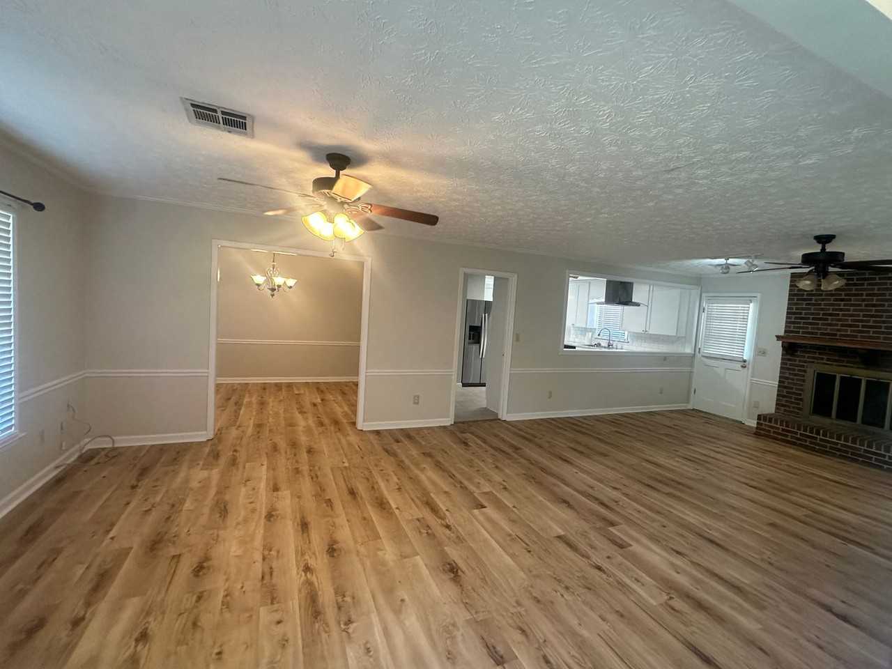 2104 Woodmere Loop - Photo 5 of 22