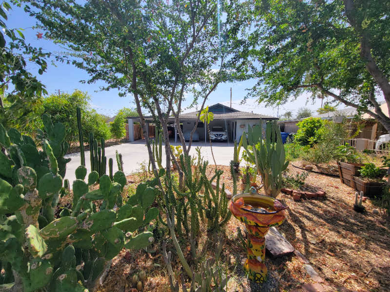 1033 N 25th St #2 - Photo 3 of 21