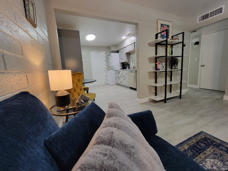 1033 N 25th St #2 - Photo 2 of 21