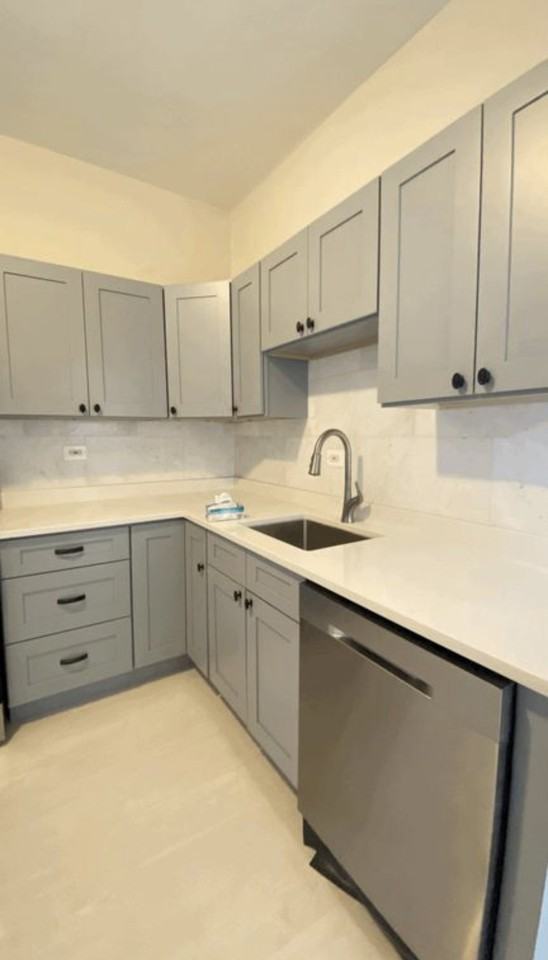 2246 W Armitage Ave #2F - Photo 3 of 10