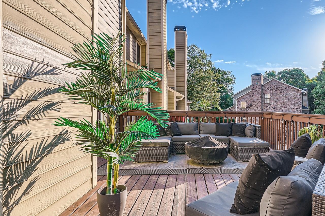 639 Granby Hill Pl #NA - Photo 2 of 29