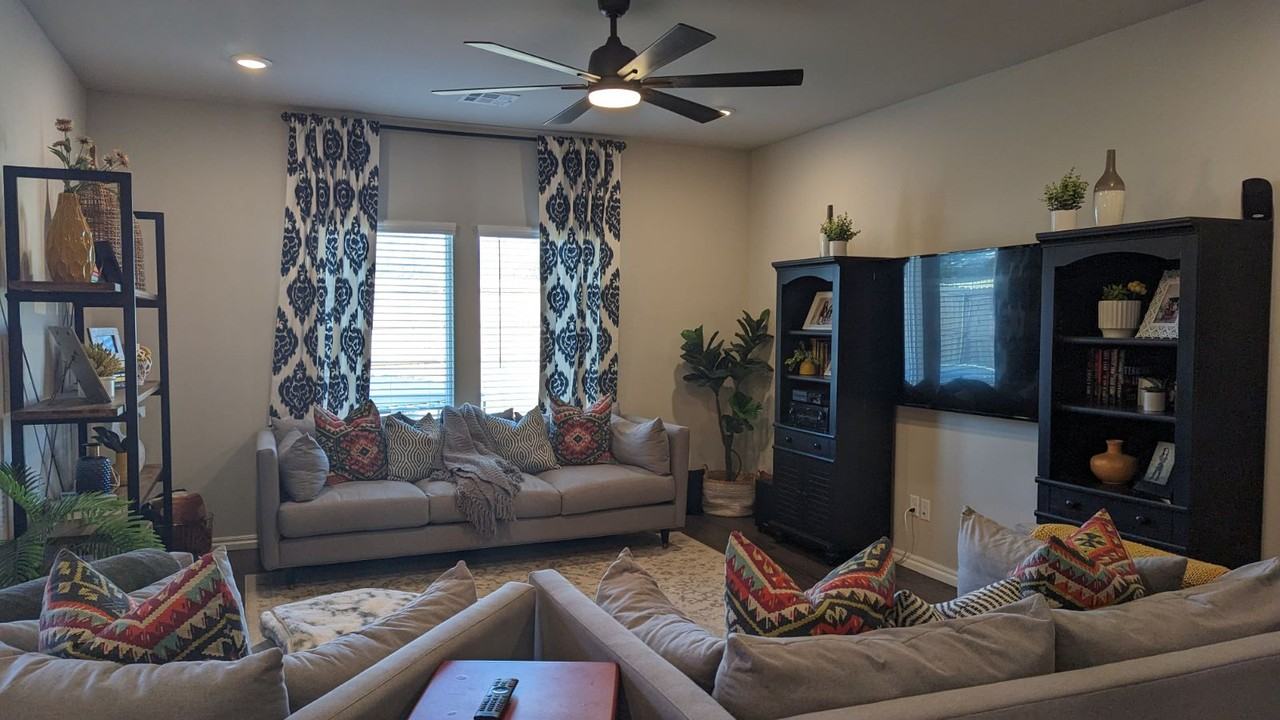 4205 Palmetto Bluff Dr #NA - Photo 3 of 9