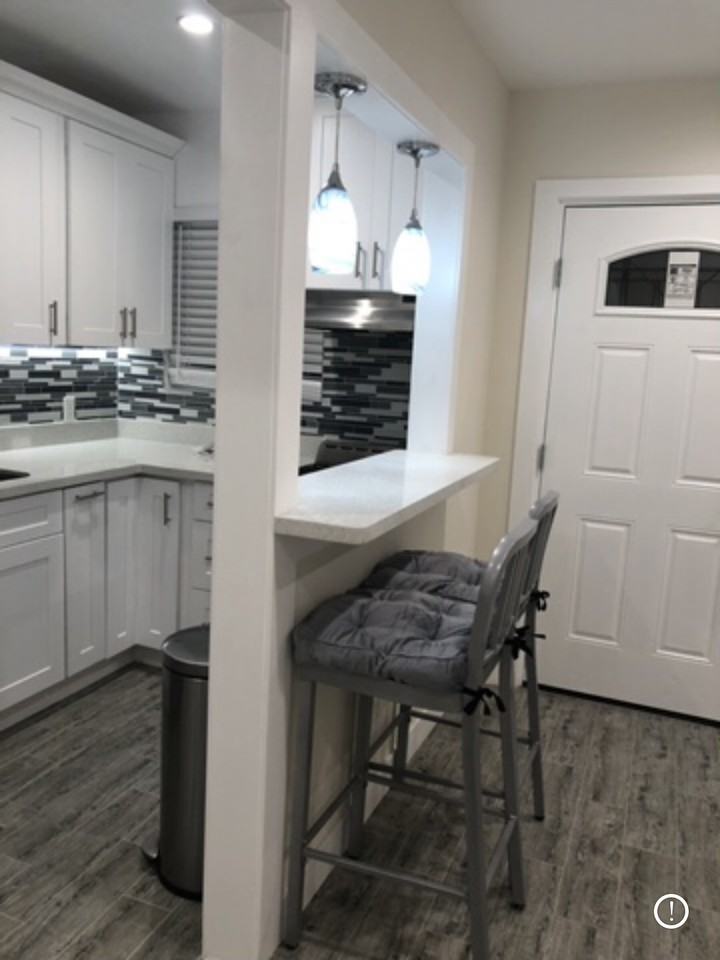 2544 S Bentley Ave #1 - Photo 3 of 13