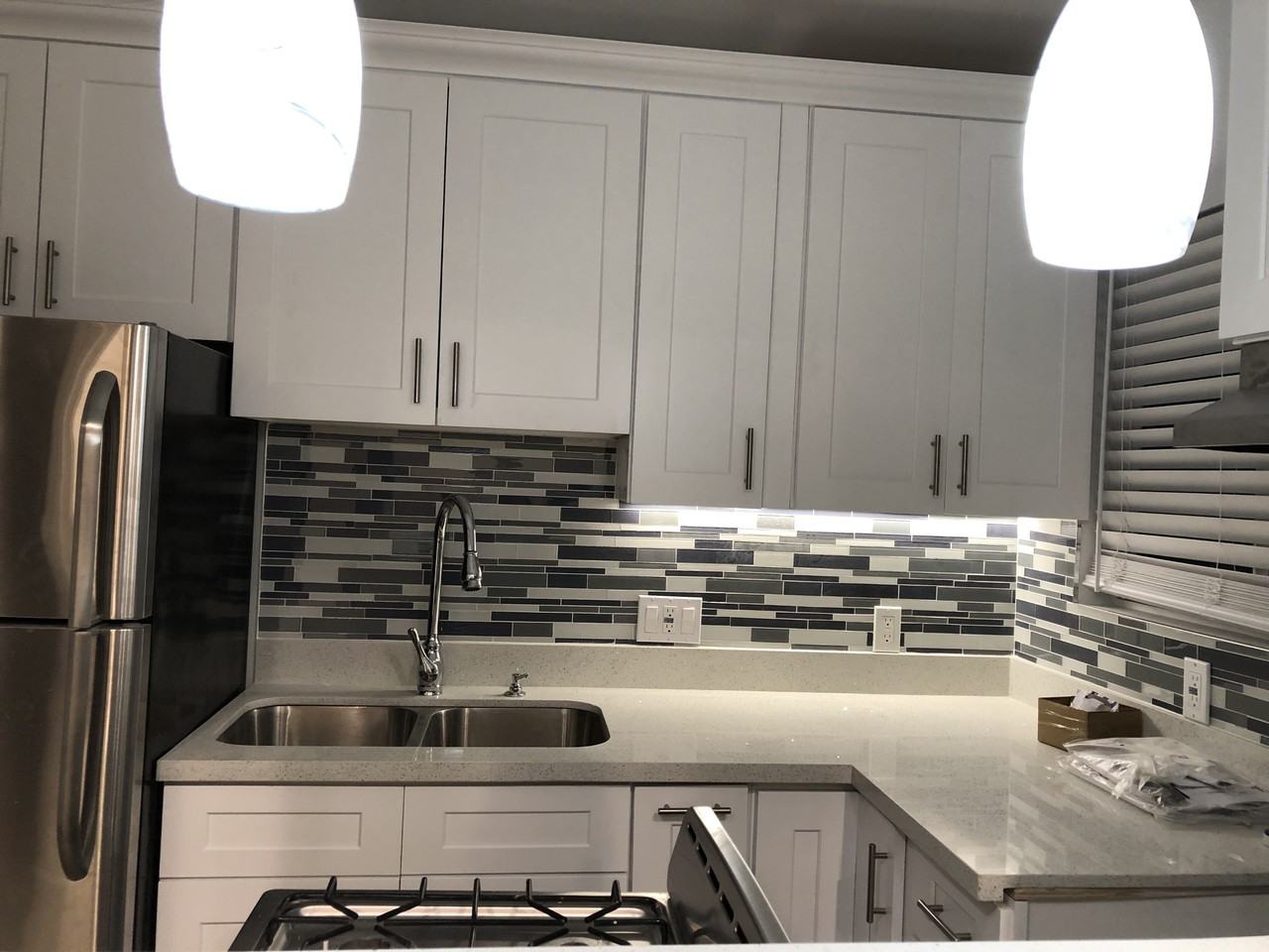 2544 S Bentley Ave #1 - Photo 4 of 13