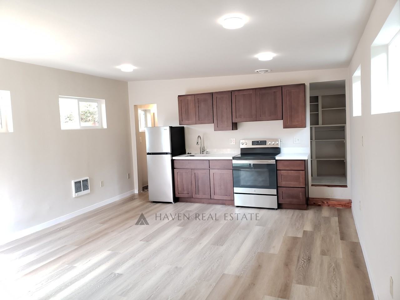 1011 Key Route Blvd Unit B #NA - Photo 2 of 19