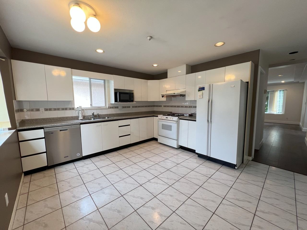 3603 Napier Street - Photo 5 of 7