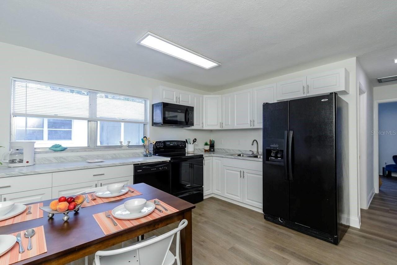 1297 13th Street - Photo 7 of 17