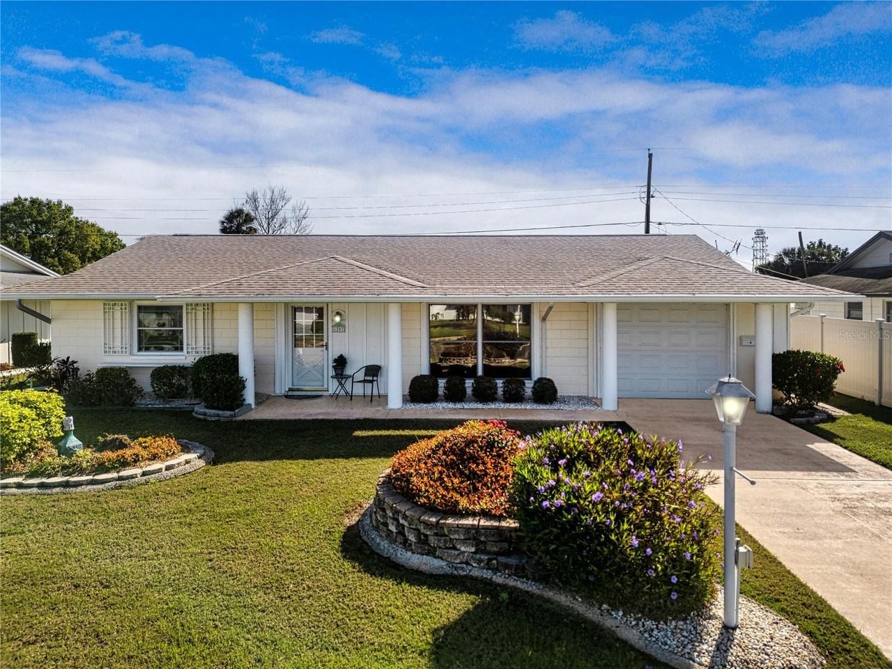 1207 Hacienda Dr, Sun City Center, FL 33573 2 Bedroom Apartment for