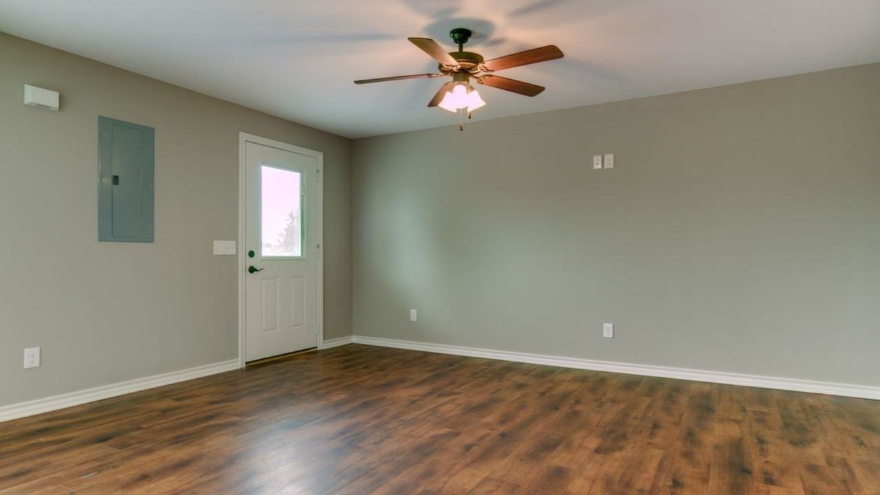 2 Fernwood Dr - Photo 5 of 19