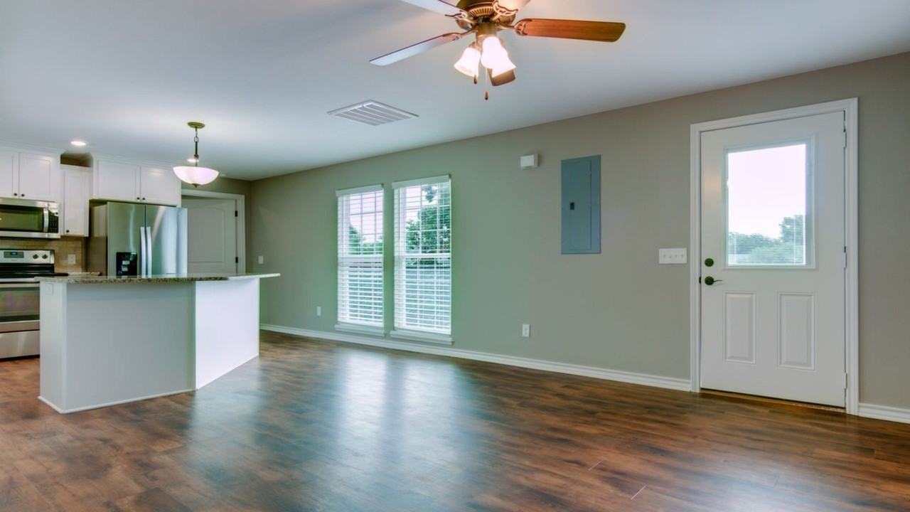 2 Fernwood Dr - Photo 6 of 19