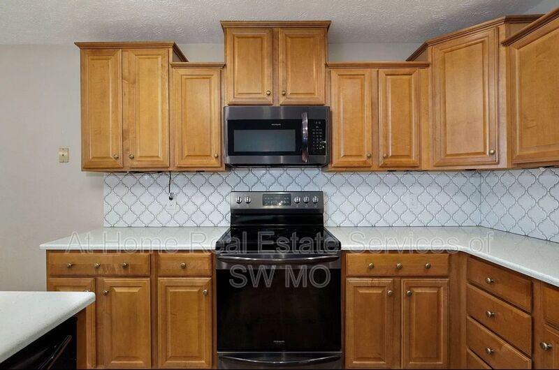 122 W Sandalwood Ln - Photo 6 of 16