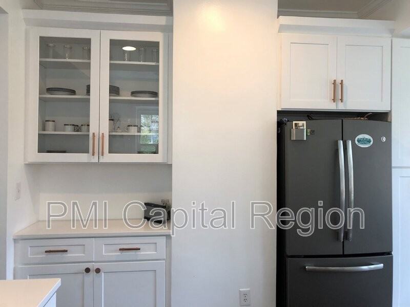 3917 Aspen St - Photo 6 of 31