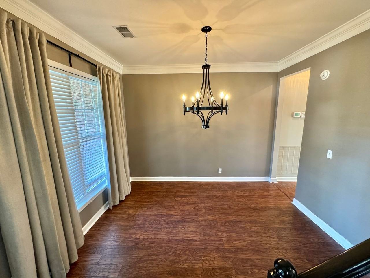 1321 Tilton Dr - Photo 5 of 34