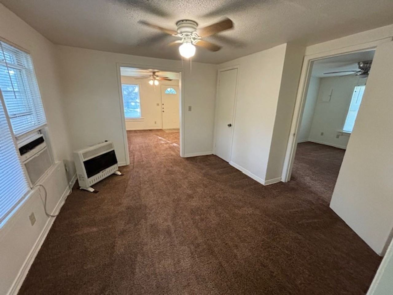 2816 Putnam St - Photo 6 of 25