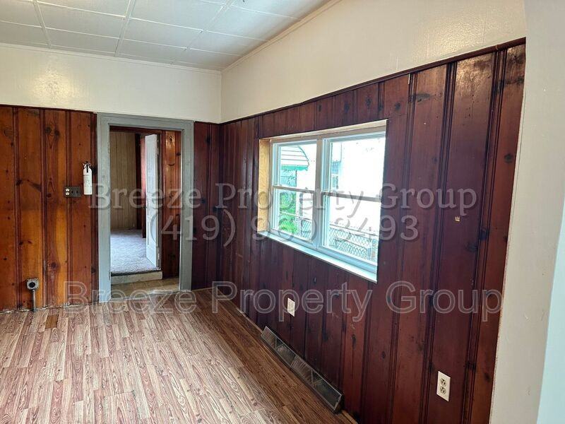 714 Balfe St - Photo 4 of 6