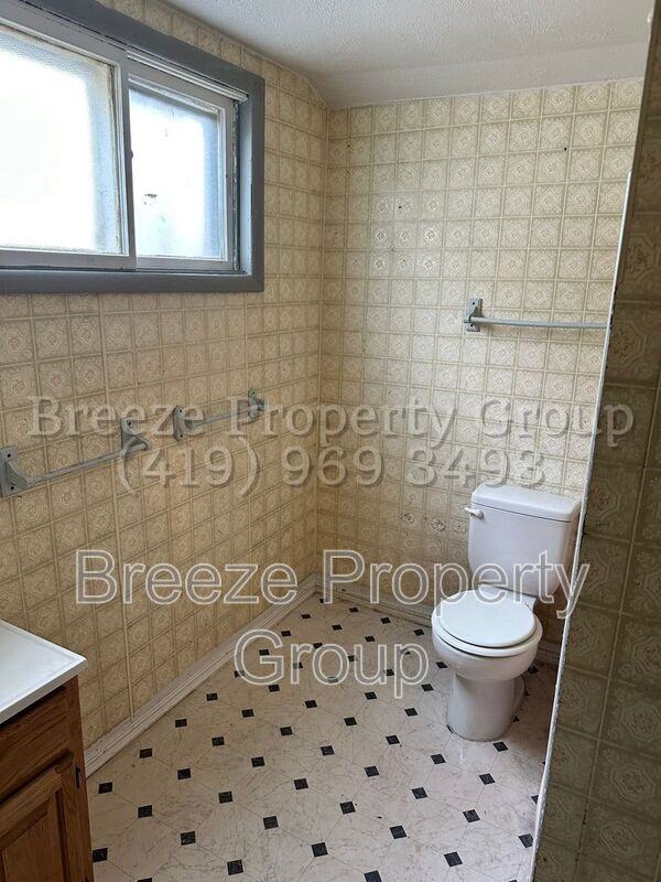 714 Balfe St - Photo 6 of 6