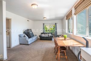 featured image of 884 En #E4-1